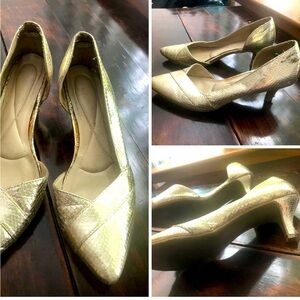 3/$25 HEELS 9 Gold colour